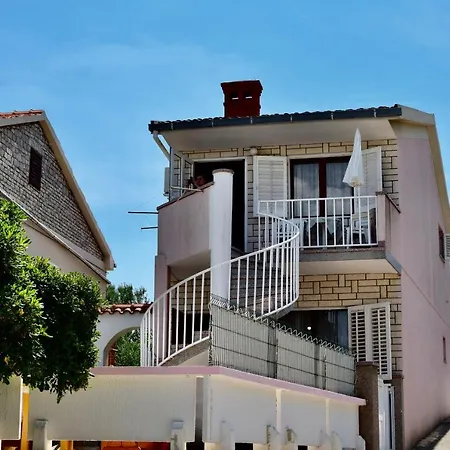 Beachfront House 5+3 Holiday home