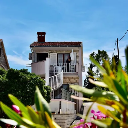 Beachfront House 5+3 Holiday home *